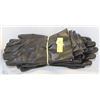 Image 1 : LOT OF TEXTURED BLACK SIZE 10 RUBBER GLOVES