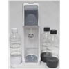 Image 1 : SODA STREAM  WITH CO2 CANISTER AND 3 BOTTLES