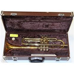 TRUMPET KING 600 MADE IN USA WITH HARD CASE