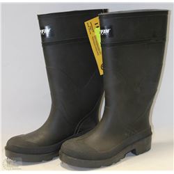 BAFFIN SIZE 4 STEEL TOE RUBBER BOOTS