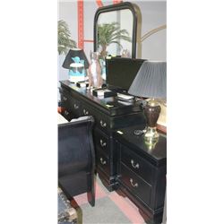 ESTATE BLACK WOOD DRESSER W/8 DRAWERS