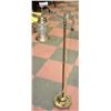 Image 1 : VINTAGE BRIDGE STYLE FLOOR READING LAMP