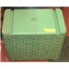 Image 1 : VINTAGE GREEN WICKER HAMPER