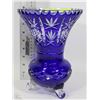Image 1 : BLUE CRYSTAL STAR ETCHED 3 FOOTED VASE