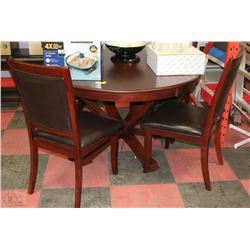 4' ROUND MAHOGANY TABLE WITH 4 CHAIRS