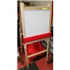 Image 1 : CHILDS EASEL 21"X49" HIGH