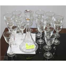 18PC CRYSTAL WINE GLASSES & WINE DECANTER