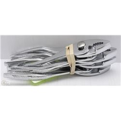 LOT OF PLIERS