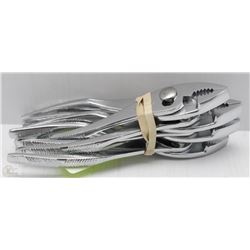 LOT OF PLIERS
