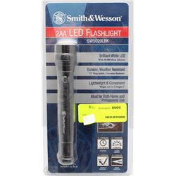 SMITH & WESSON 2AA LED FLASHLIGHT