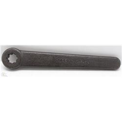 CABLE OPERATED CHAIN HOLDER