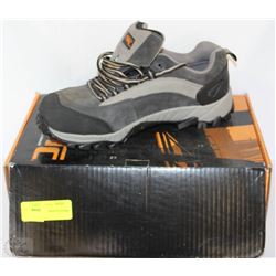 STC CSA APPROVED WORK SHOES SIZE 9