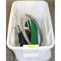 TOTE WITH STEP EXTENSIONS AND WIRE ROPE