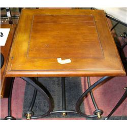 WOODEN TOP END TABLE W/ DECORATIVE METAL BASE