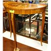 Image 1 : EUROPEAN STYLE INLAID CORNER MUSIC BOX TABLE