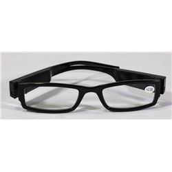 PAIR OF NEW +2.0 SPECTACLE WITH LED LIGHTS