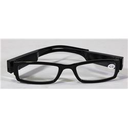 PAIR OF NEW +2.0 SPECTACLE WITH LED LIGHTS