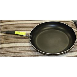 RACHEL RAY 12" SKILLET
