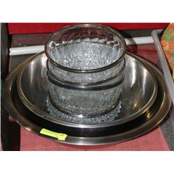 LOT OF ASSORTED GLASS AND STAINLESS MIXING BOWLS
