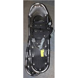 PAIR OF SNOWSHOES