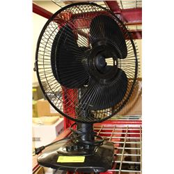 BLACK FAN MISSING CENTER CAP