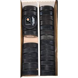 LOT OF 27 NHL HOCKEY PUCKS