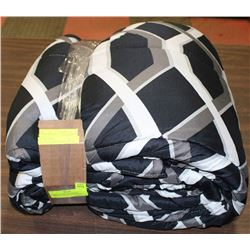 MAINSTAYS DOUBLE/QUEEN COMFORTER,BLACK &DIAMOND