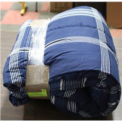 MAINSTAYS DOUBLE/QUEEN COMFORTER,BLUE DENIM STYLE