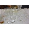 Image 2 : LOT OF CRYSTAL SERVING PIECES AND ANIMAL FIGURES