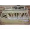 Image 1 : ELECTRIC ORCANA CHORD ORGAN
