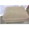 Image 2 : MICROFIBRE OTTOMAN