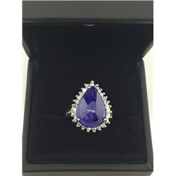 Ladies Tanzanite & Diamond Ring