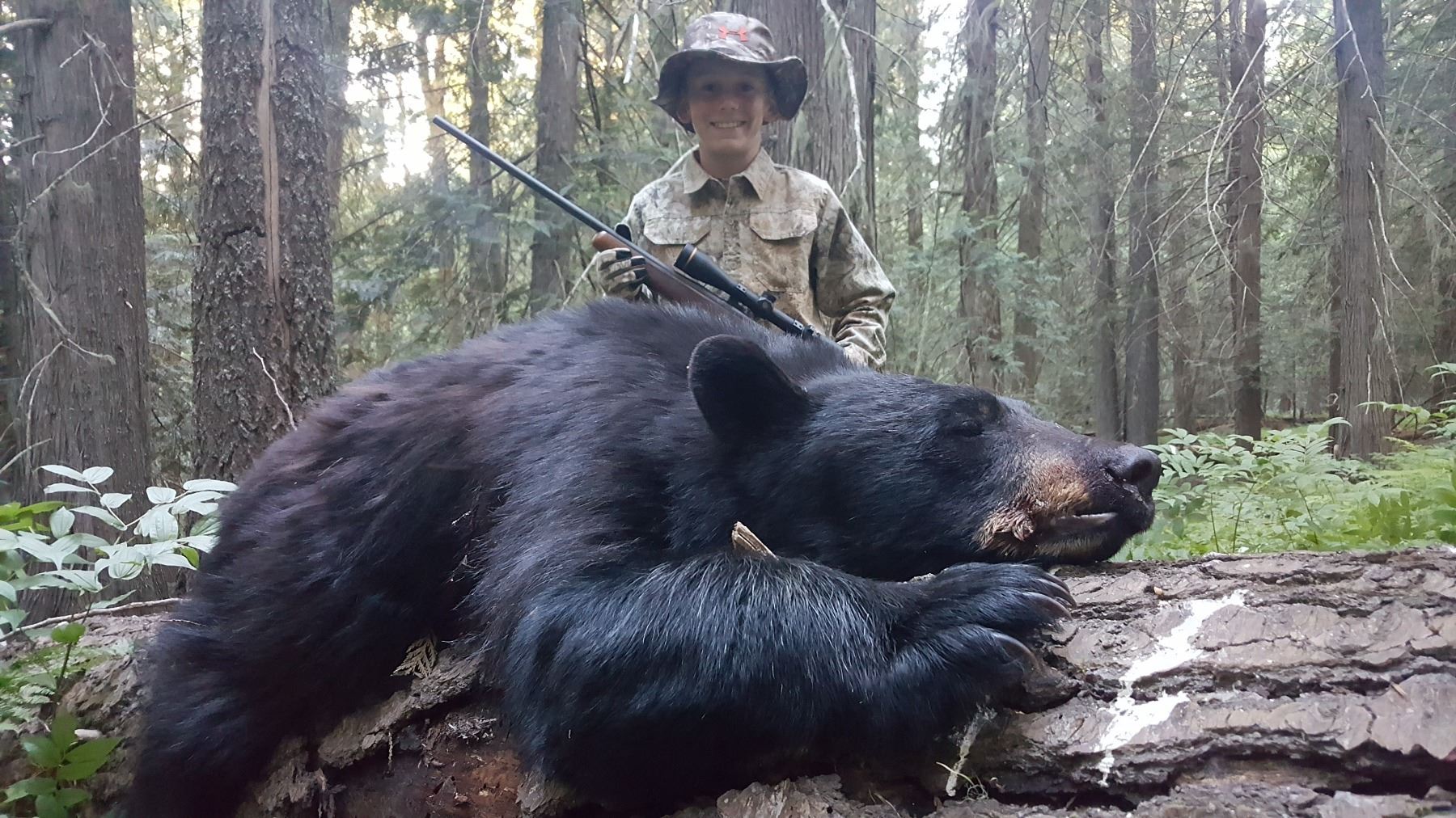 5 day black bear hunt for two hunters in idaho includes trophy fees