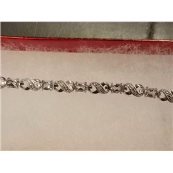 BRACELET - 12 OVAL FACETED AMETHYST & DIAMOND IN STERLING SILVER INFINITY LINK DESIGNED SETTING - RE