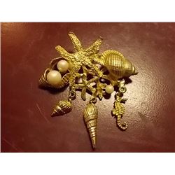 BROTCH WITH PEARL LIKE BEADS - NON FEROUS