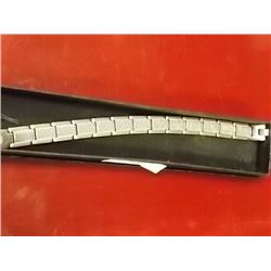 MAN'S BRACELET- STAINLESS STEEL WITH GOLD TONE EDGED LINKS