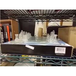 GLASS CHESS SET