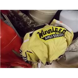 VINTAGE SPORTS JERSEYS- 2 TTL