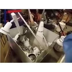 BIN OF CEILING LITES & WALL LITES