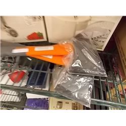 NEW HATCHET WITH FIBRE GLASS HANDLE