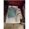 Image 1 : DISH RACK & WATER BLADER