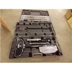 CARPET STRETCHER - INDUSTRIAL GRADE - RATCHETING - EXTENDABLE TO ~10'