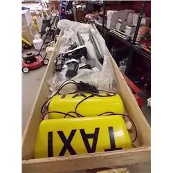 NEW IN BOX - TAXI TOP LIGHT