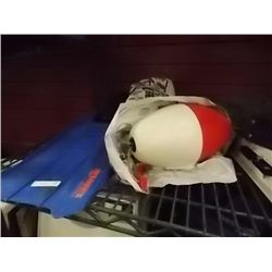 BAG OF ROPE AND PAIR OF FLIPPERS