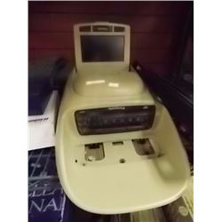 CAR OVER HEAD DVD PLAYER