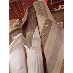 AREA CARPET - NEW COMTEMPORARY STRIPED CARPET - 5 X 8