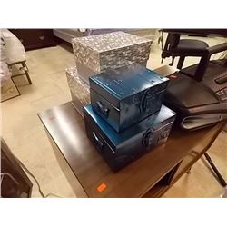 GIFT BOX SET - 2 METAL 2 CARDBOARD- = 4PC TTL