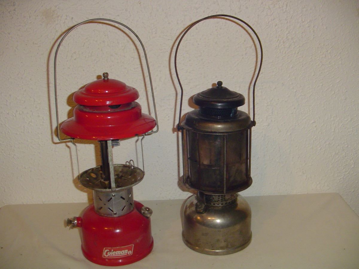 2 Old Coleman Lanterns Quick Lite And 220 E