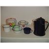 Image 1 : 9 Pieces Assorted Graniteware