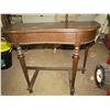 Image 1 : Kidney Shaped Parlor Table 36 x 18 x 30